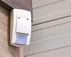 Monitoramento residencial com alarme